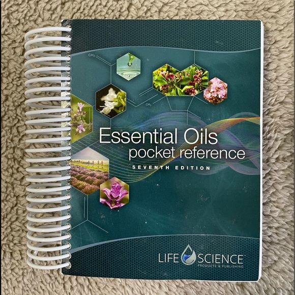 Other - Essential Oils pocket reference guide book, young living product
